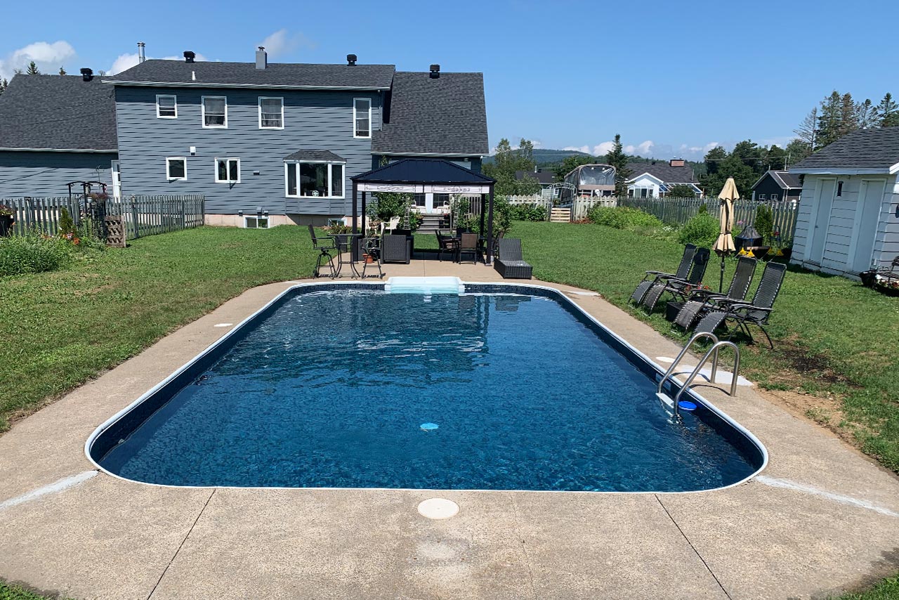 Piscine finalisée et livrée au client Piscine finalisée et livrée au client